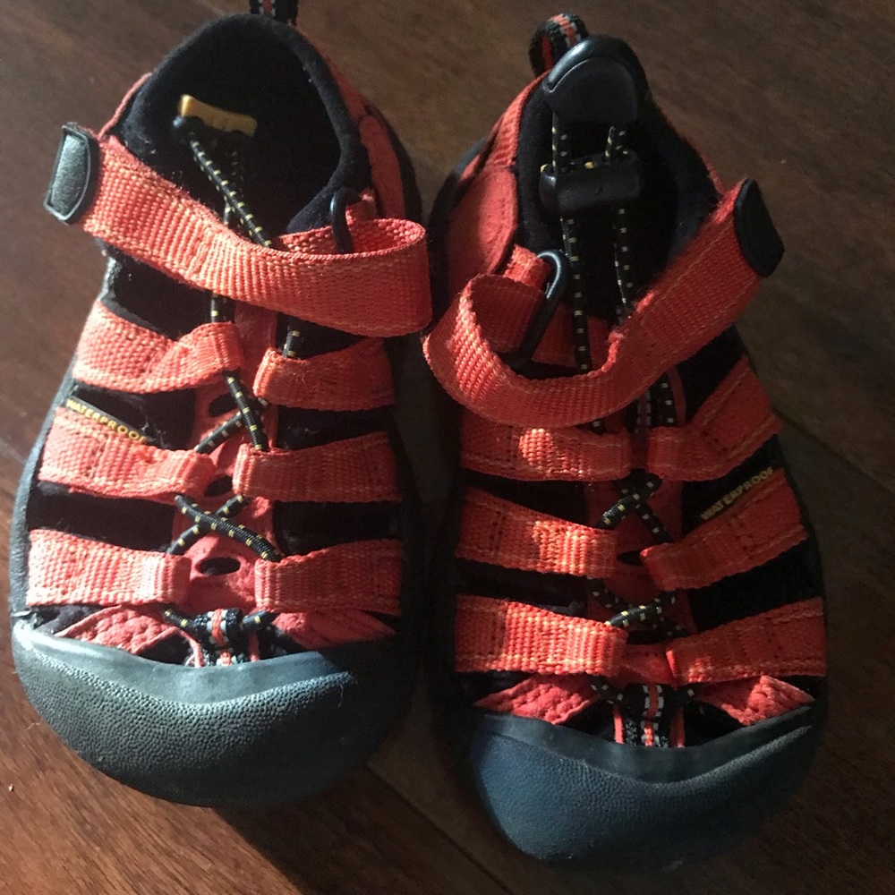 Orange boy toddler Keens